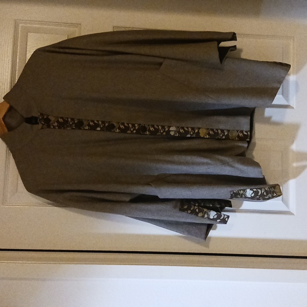Eskandar coat